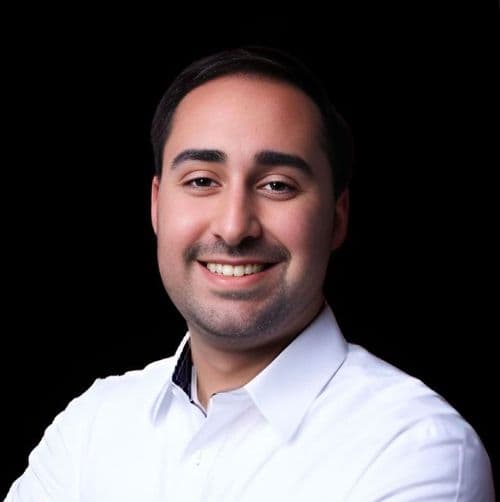 Jordan Sabhlok headshot