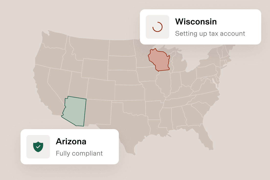 Karte der USA, auf der Wisconsin mit dem Status „Steuerkonto wird eingerichtet“ und Arizona mit dem Status „Vollständig konform“ hervorgehoben ist.