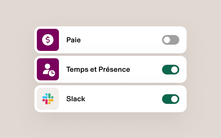 Interface de l’application mobile présentant trois options avec bascule : Paie (désactivée), Temps et présence (activée) et Slack (activée) sur un fond rose pâle.